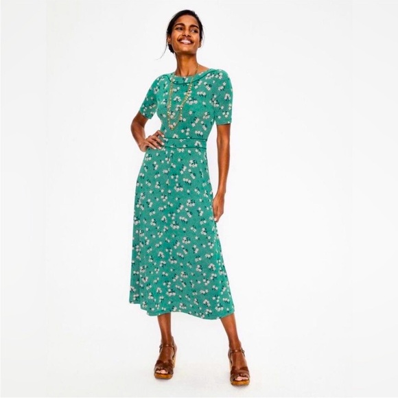Boden Dresses & Skirts - Boden Women’s Ava Jersey Midi Dress Green Floral Short Sleeves - size 10